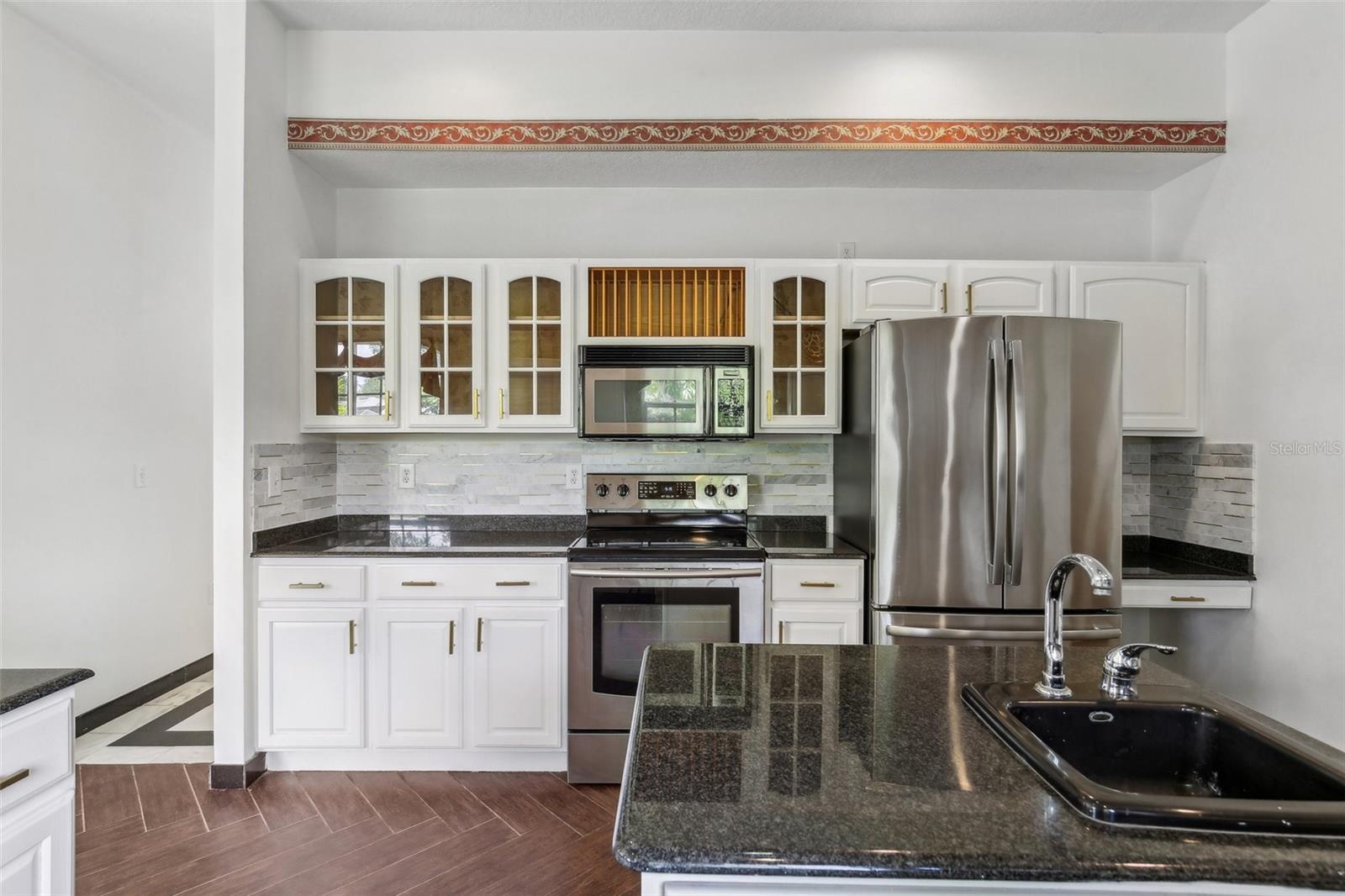 3062 SUTTON WOODS DR — photo 13