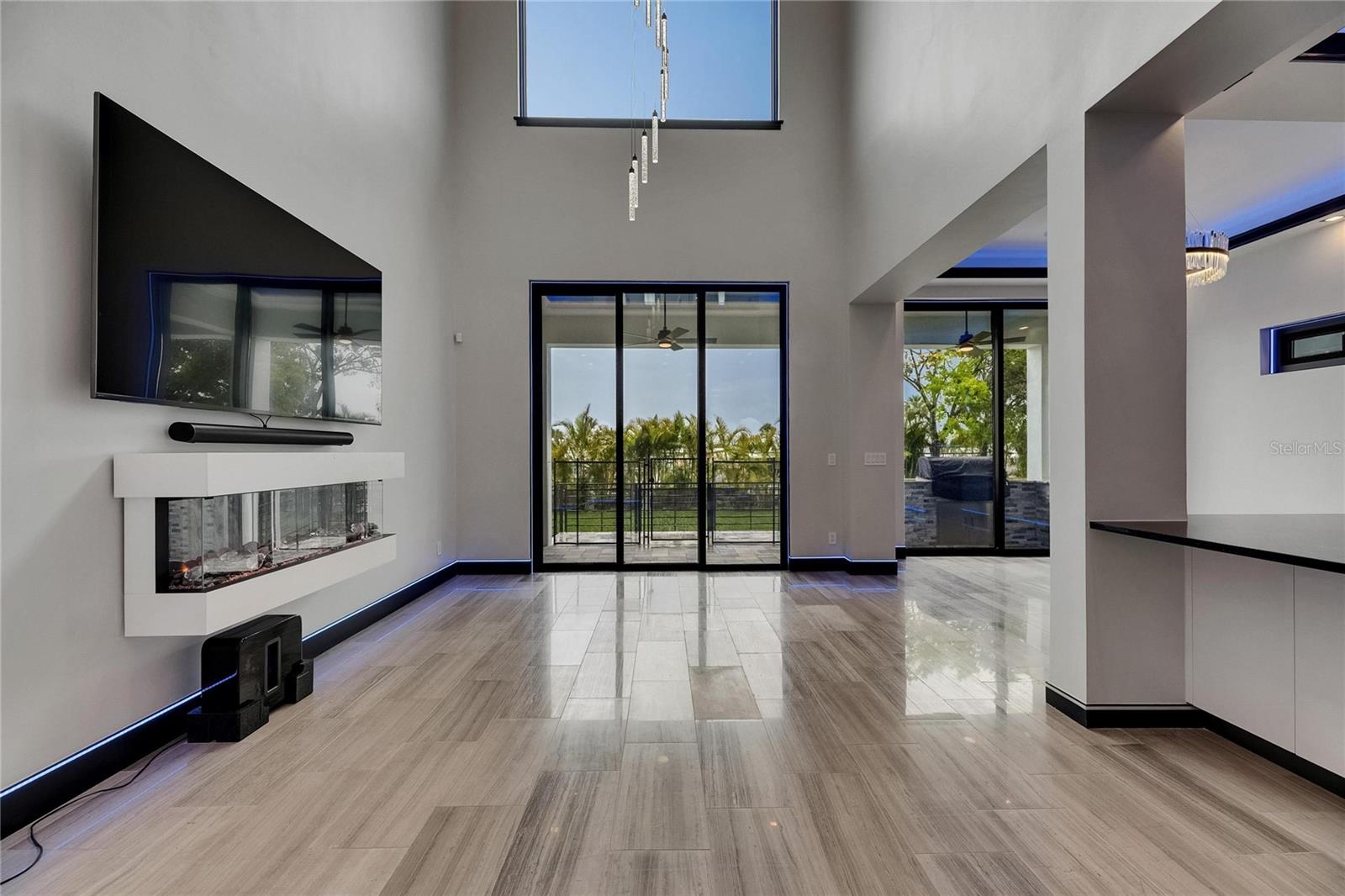 6528 SIMONE SHORES CIR — photo 26