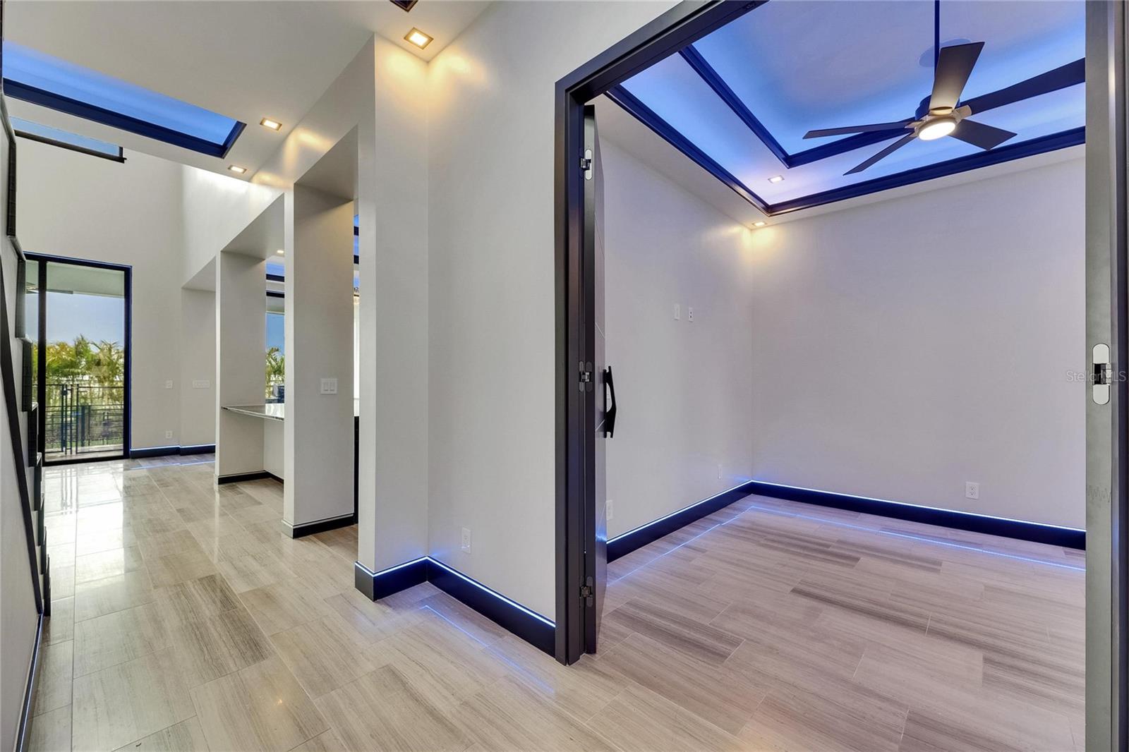6528 SIMONE SHORES CIR — photo 18