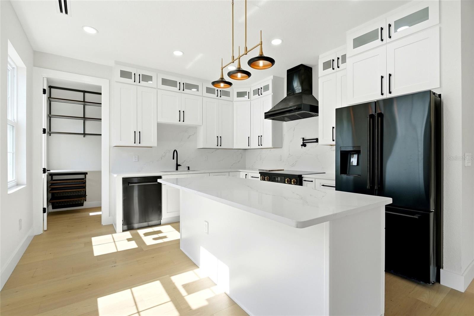 2501 QUINCY ST S — photo 11