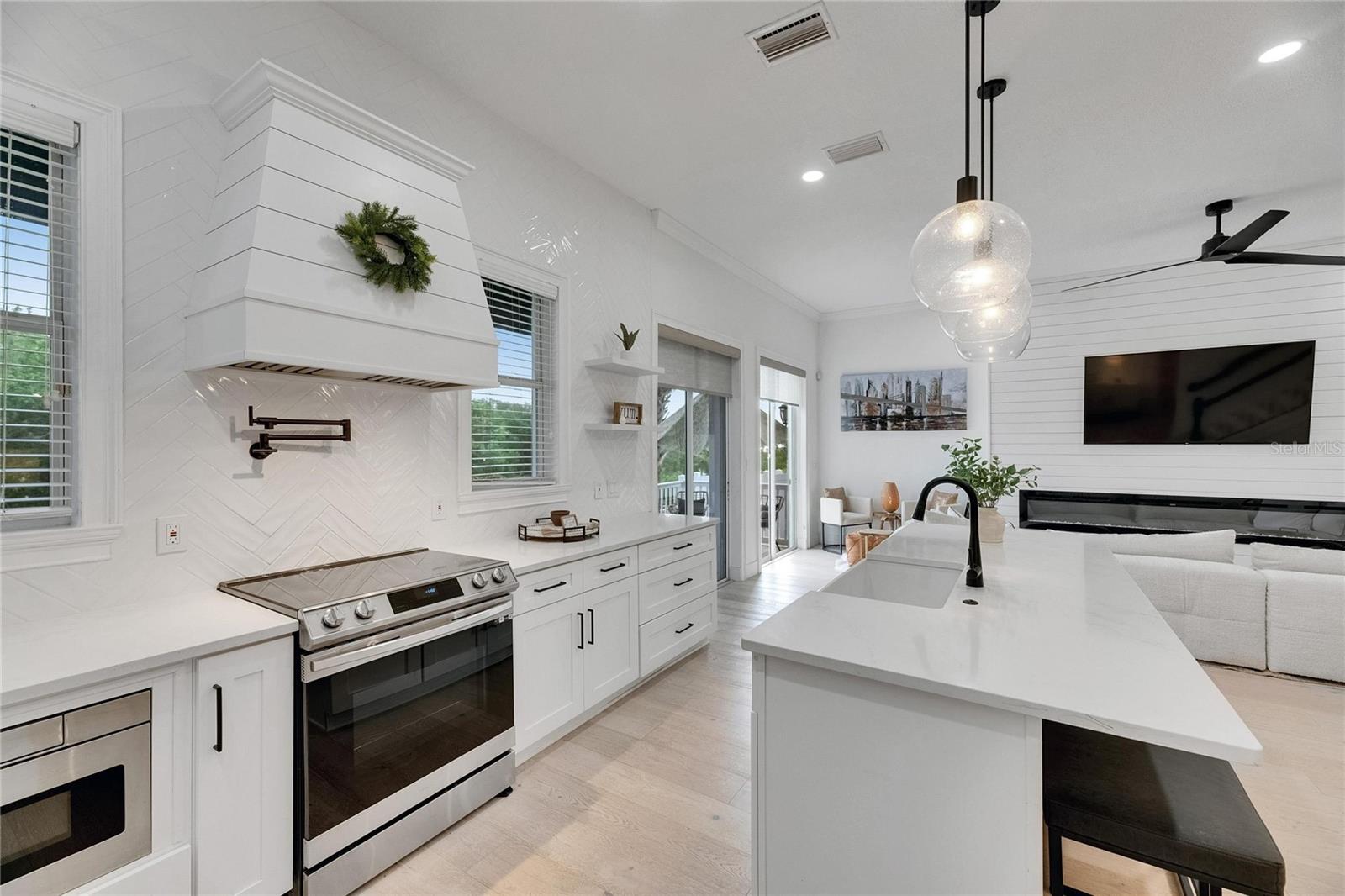 6512 SIMONE SHORES CIR — photo 20