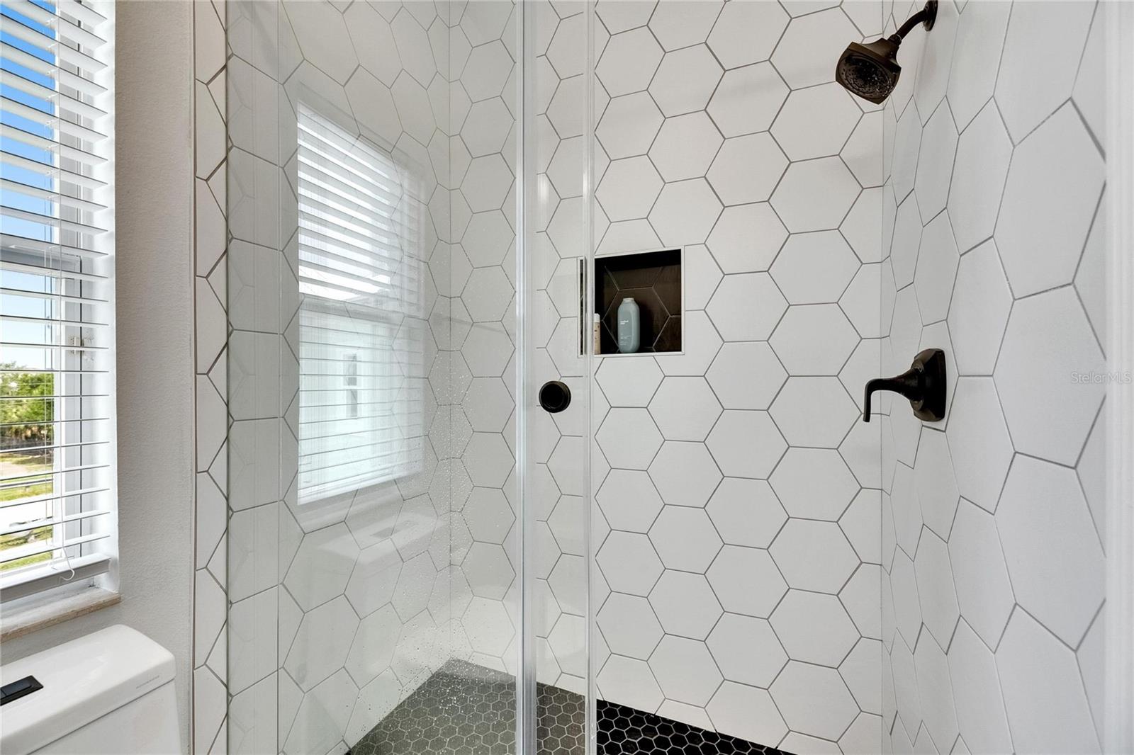 6512 SIMONE SHORES CIR — photo 52