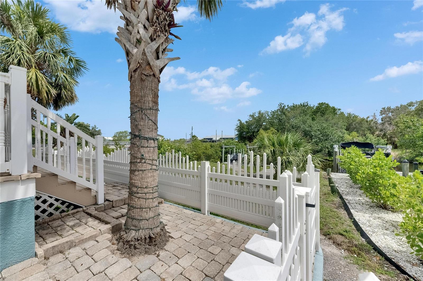 6512 SIMONE SHORES CIR — photo 61