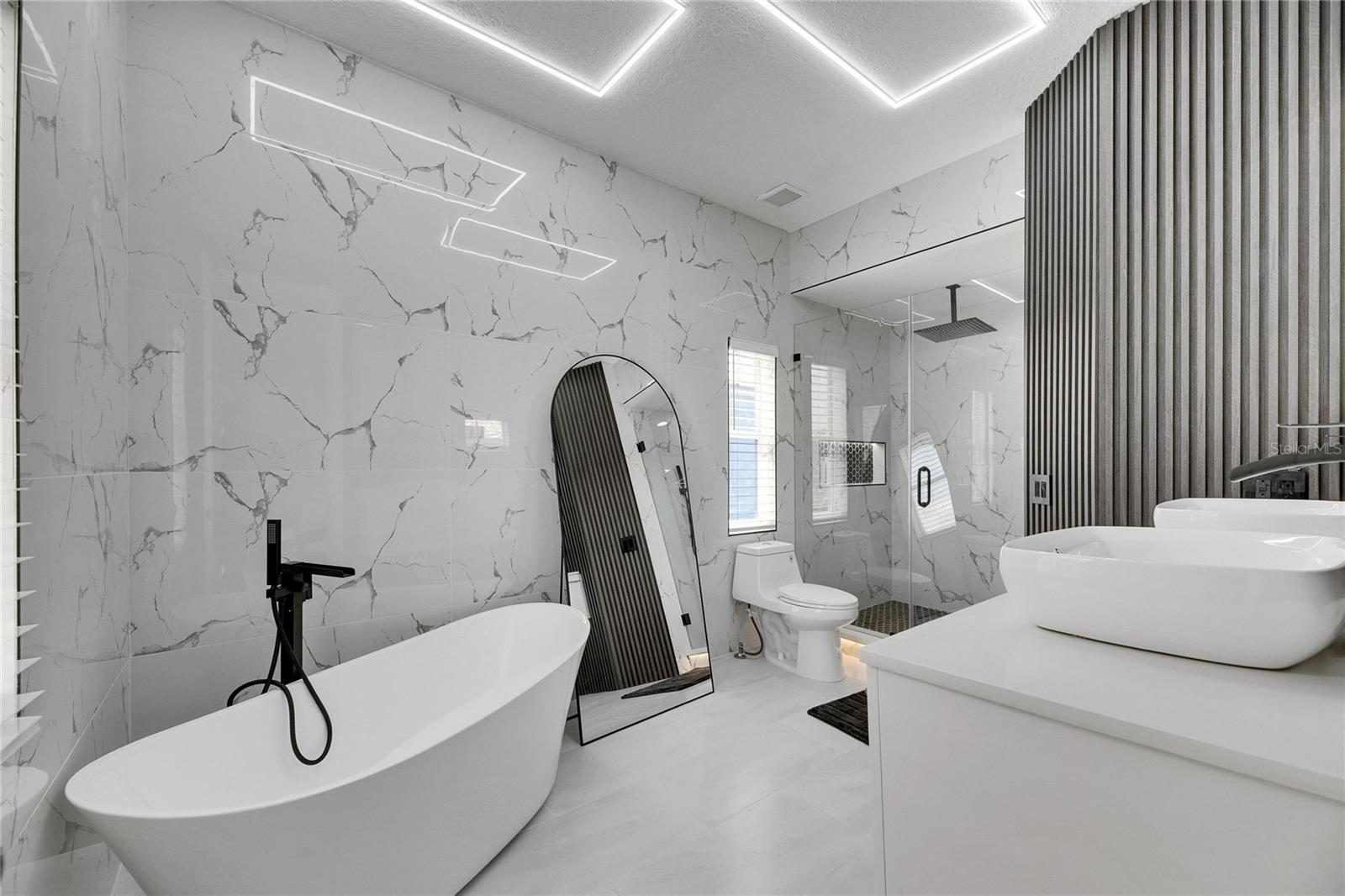 6512 SIMONE SHORES CIR — photo 39