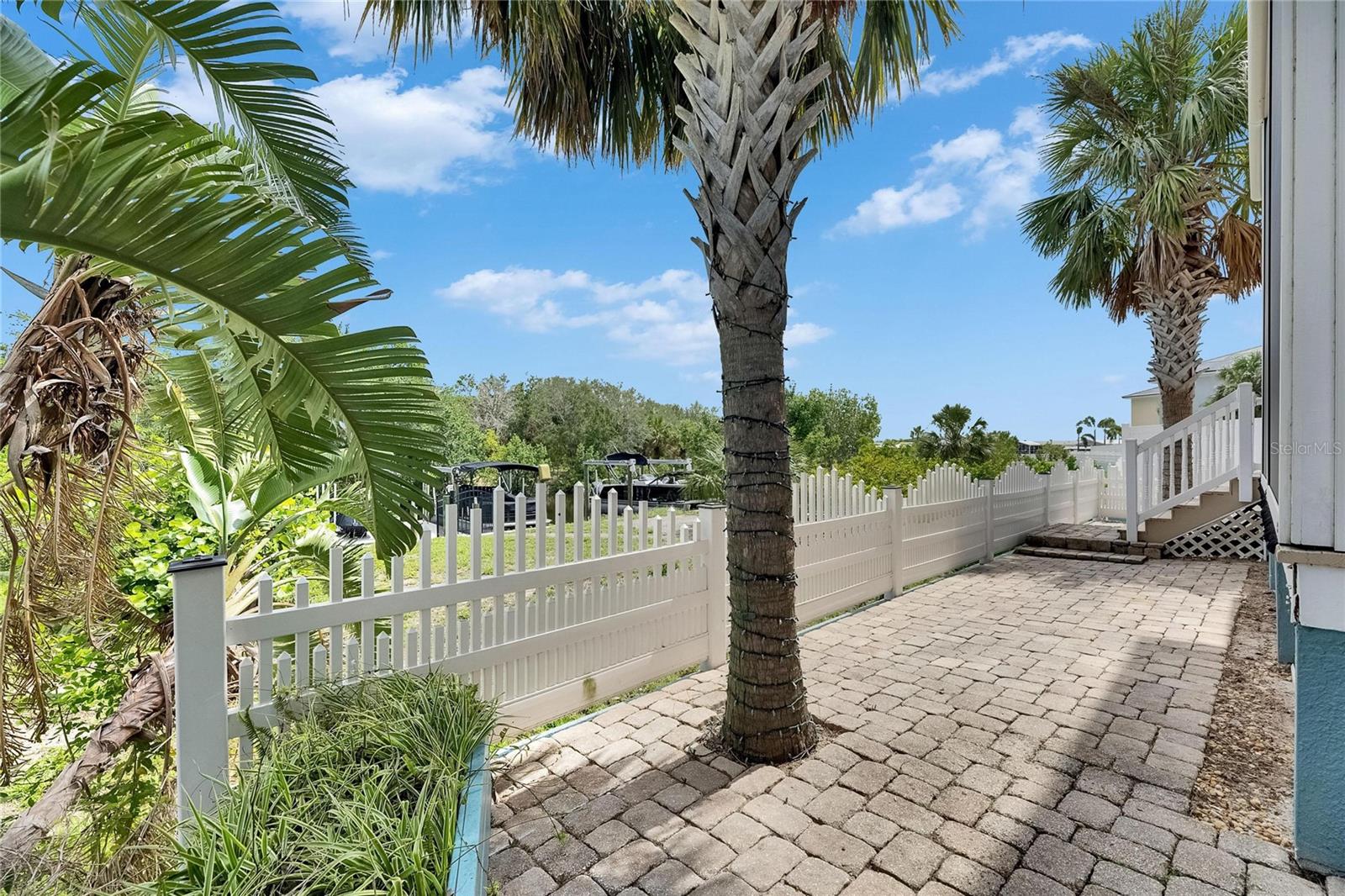 6512 SIMONE SHORES CIR — photo 62