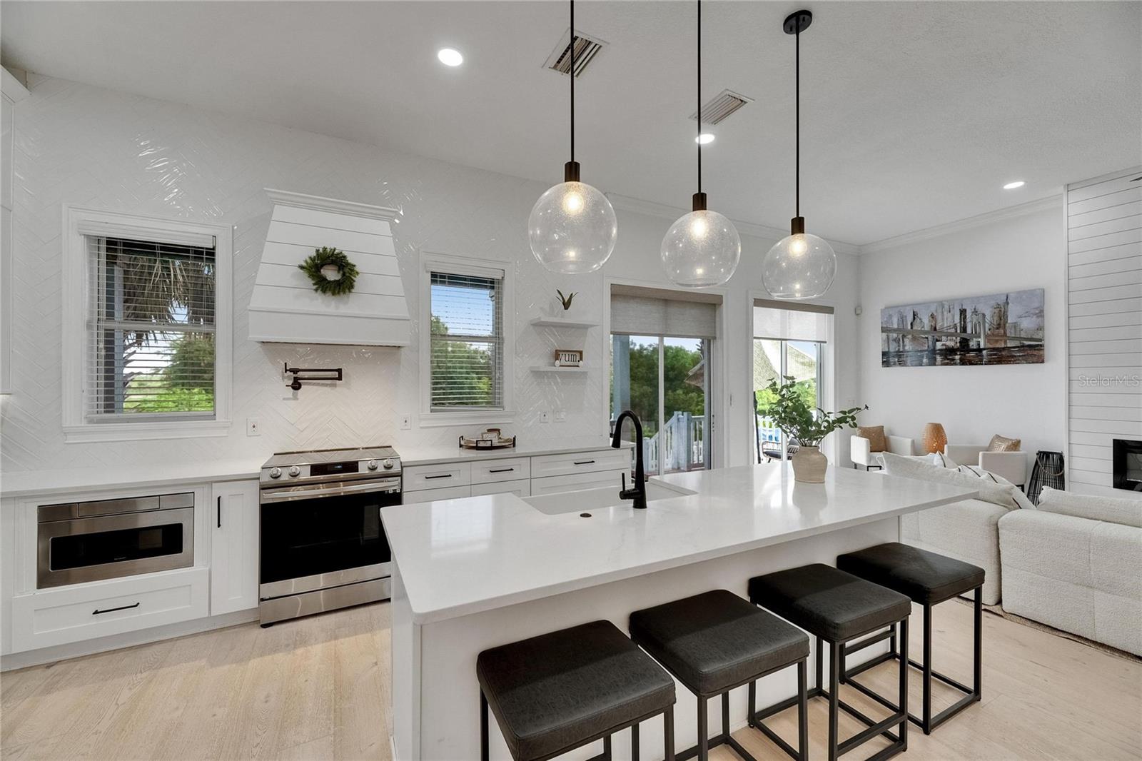 6512 SIMONE SHORES CIR — photo 15