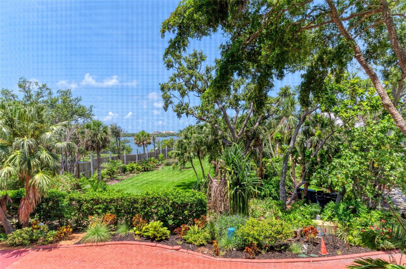8963 FISHERMENS BAY DR — photo 11