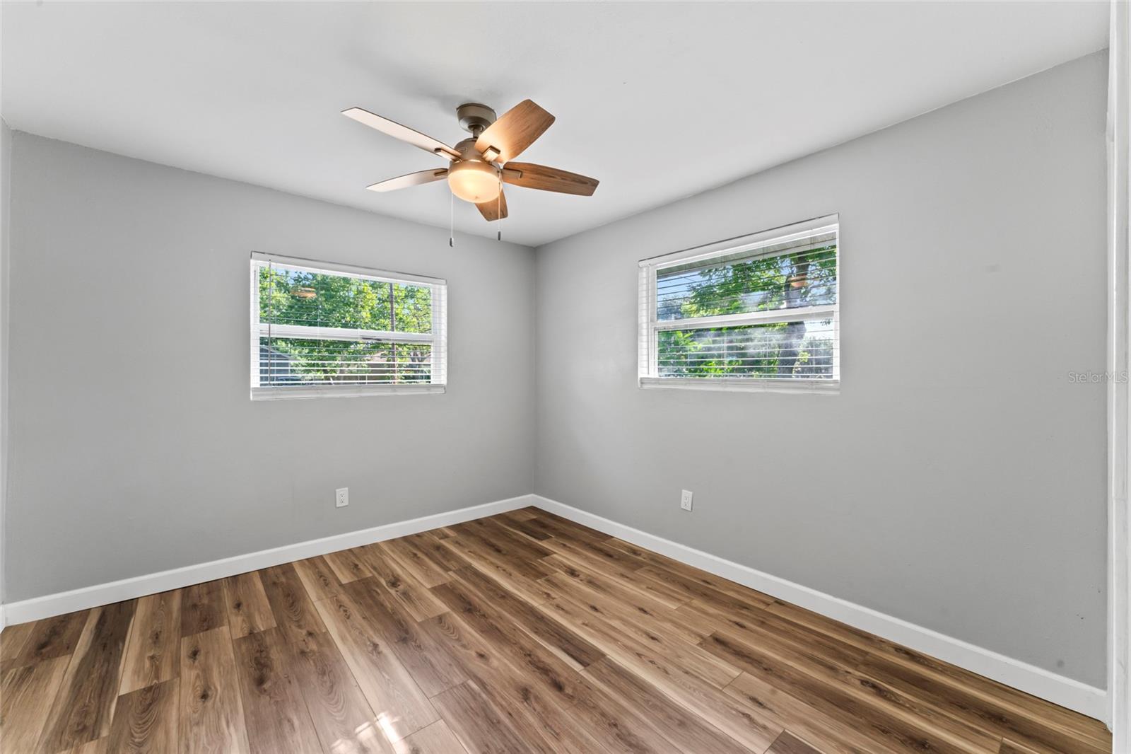 1127 WYATT ST N — photo 32