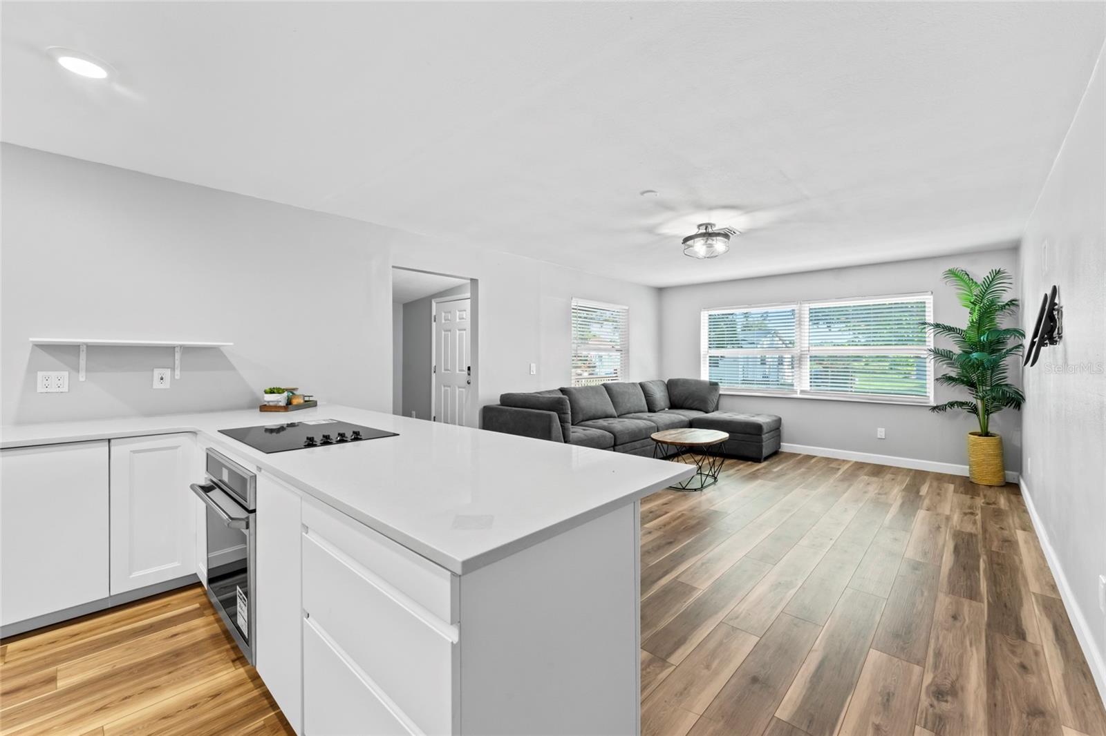 1127 WYATT ST N — photo 12