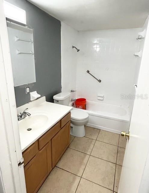300 MIDWOOD DR — photo 14