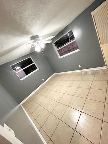 300 MIDWOOD DR — photo 15