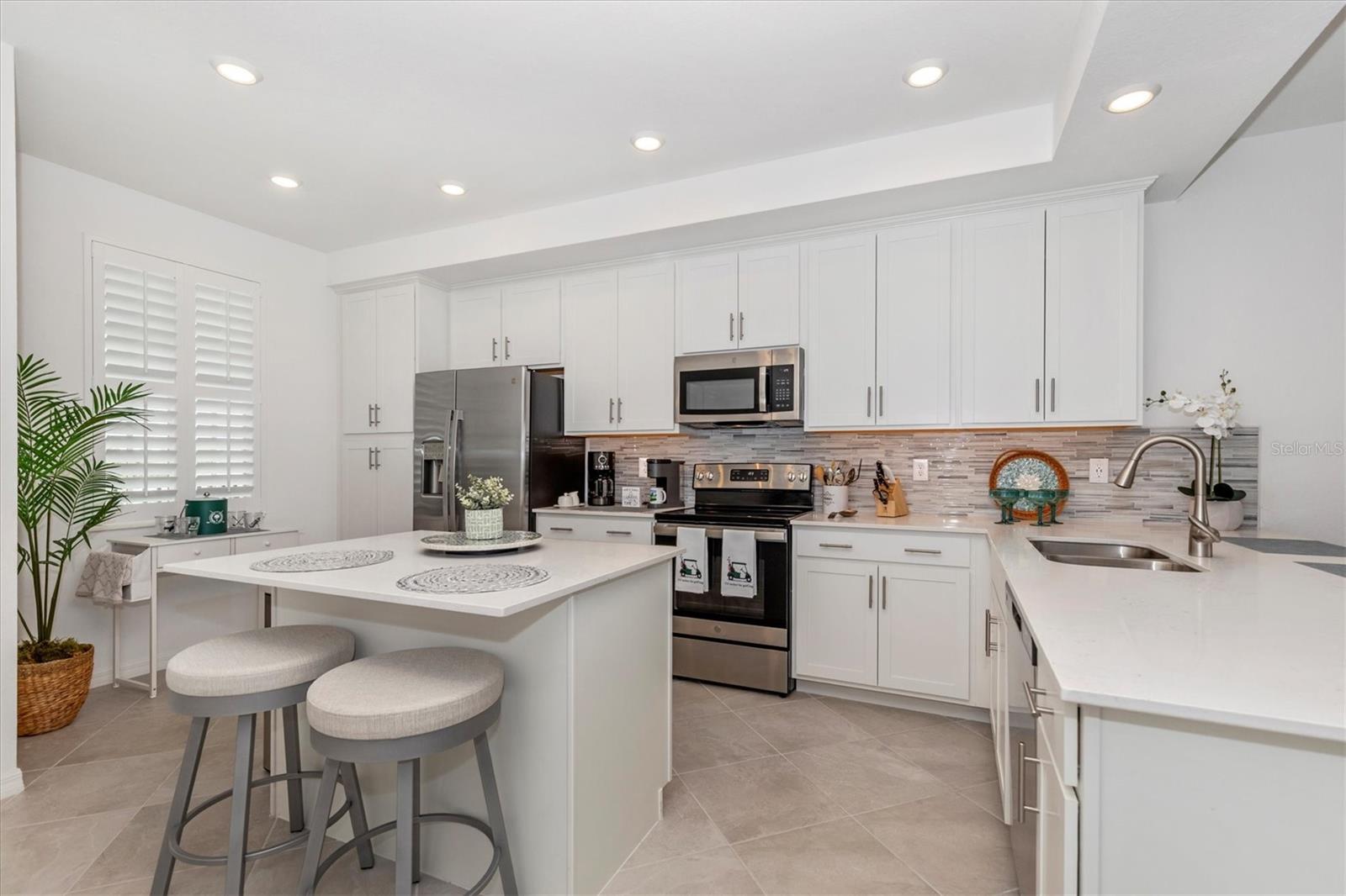 12280 WELLEN GOLF ST #304 — photo 2