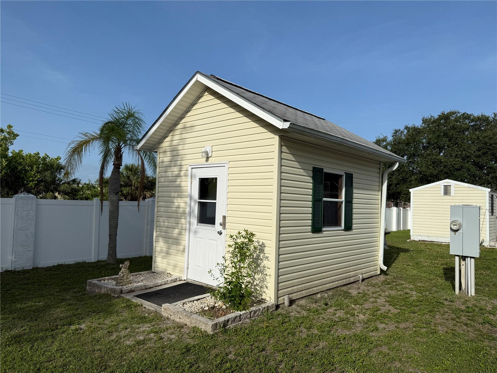 250 S PORT ROYAL LN — photo 24