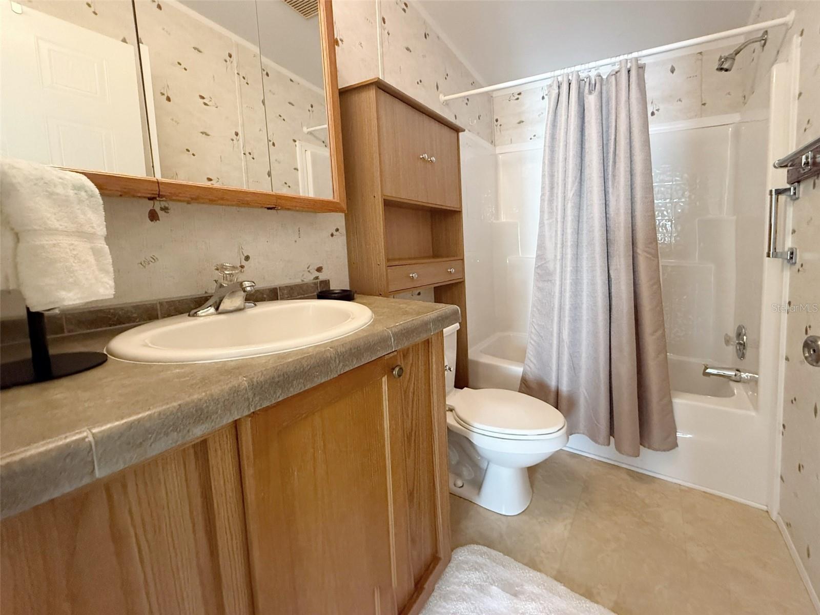 250 S PORT ROYAL LN — photo 18