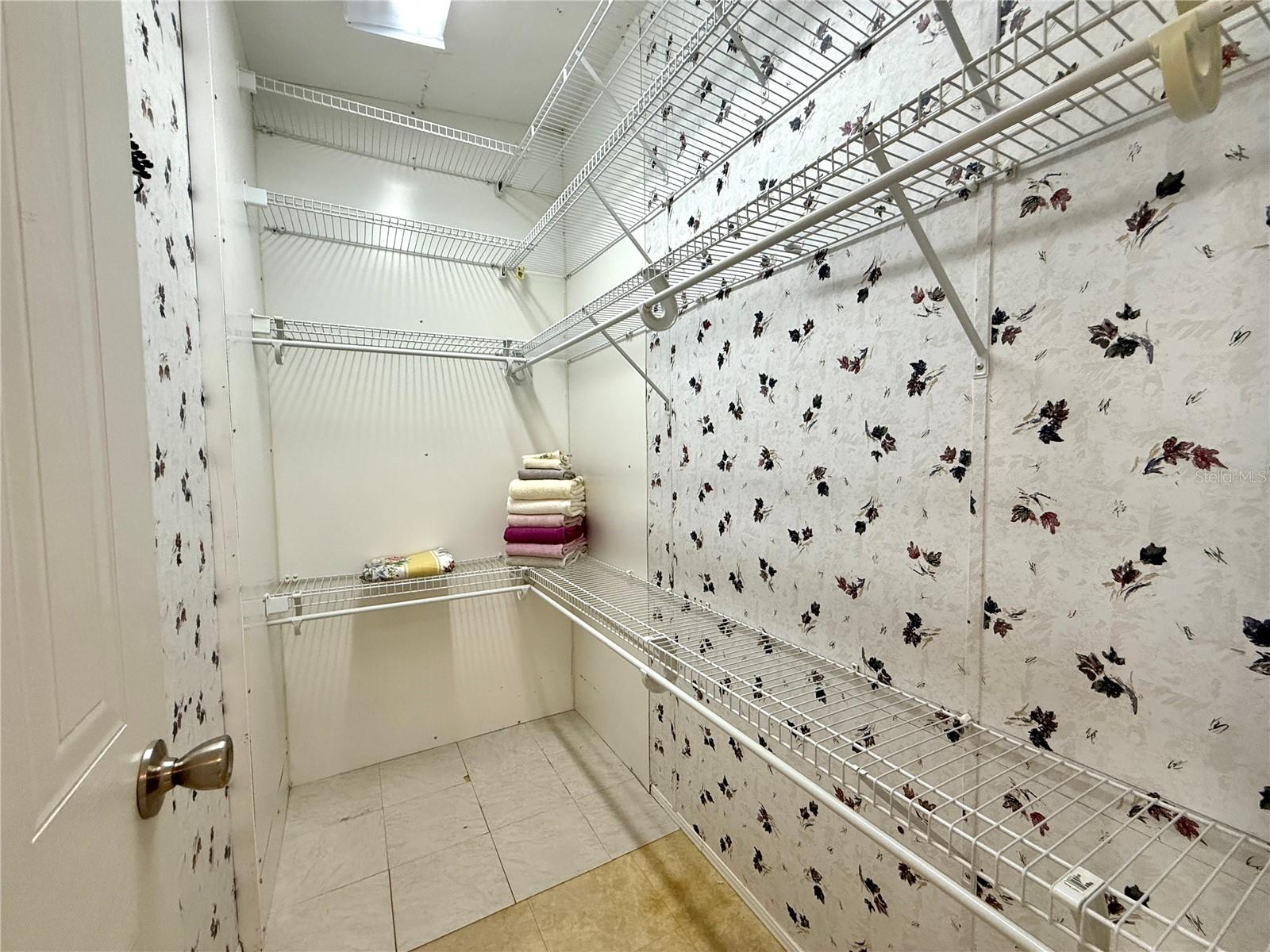 250 S PORT ROYAL LN — photo 15