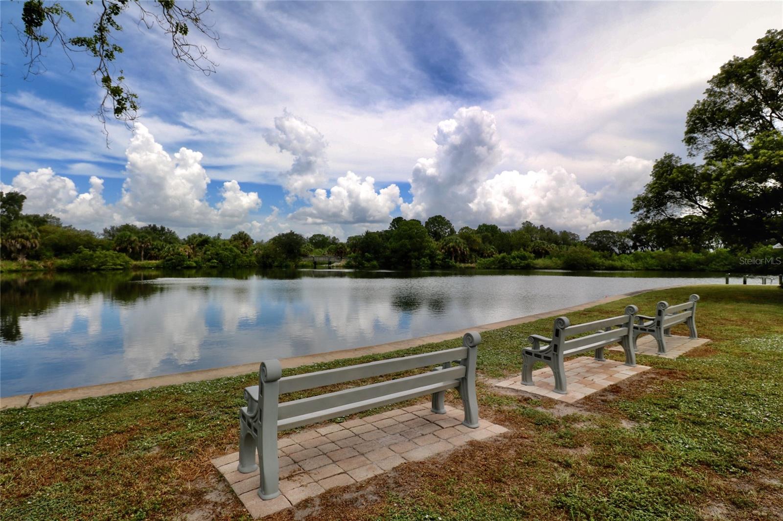 250 S PORT ROYAL LN — photo 32