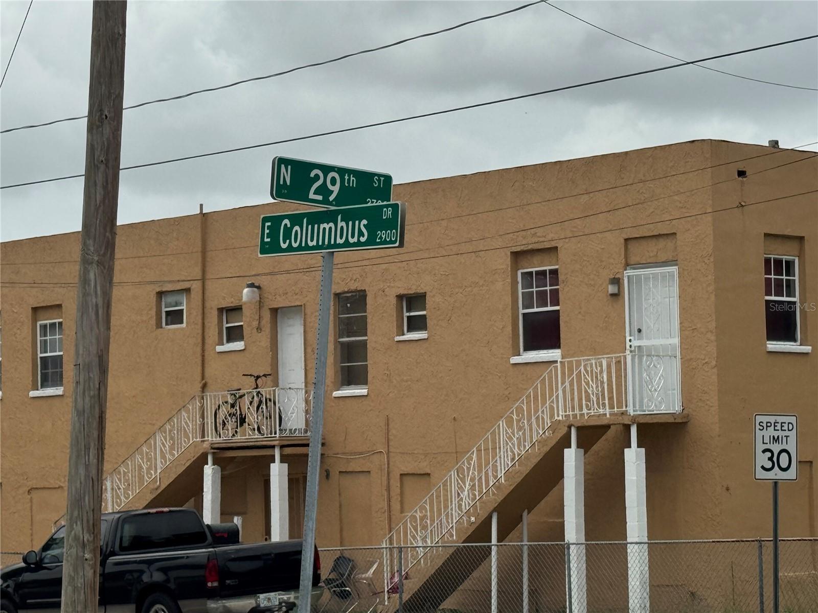 2804 E COLUMBUS DR — photo 12