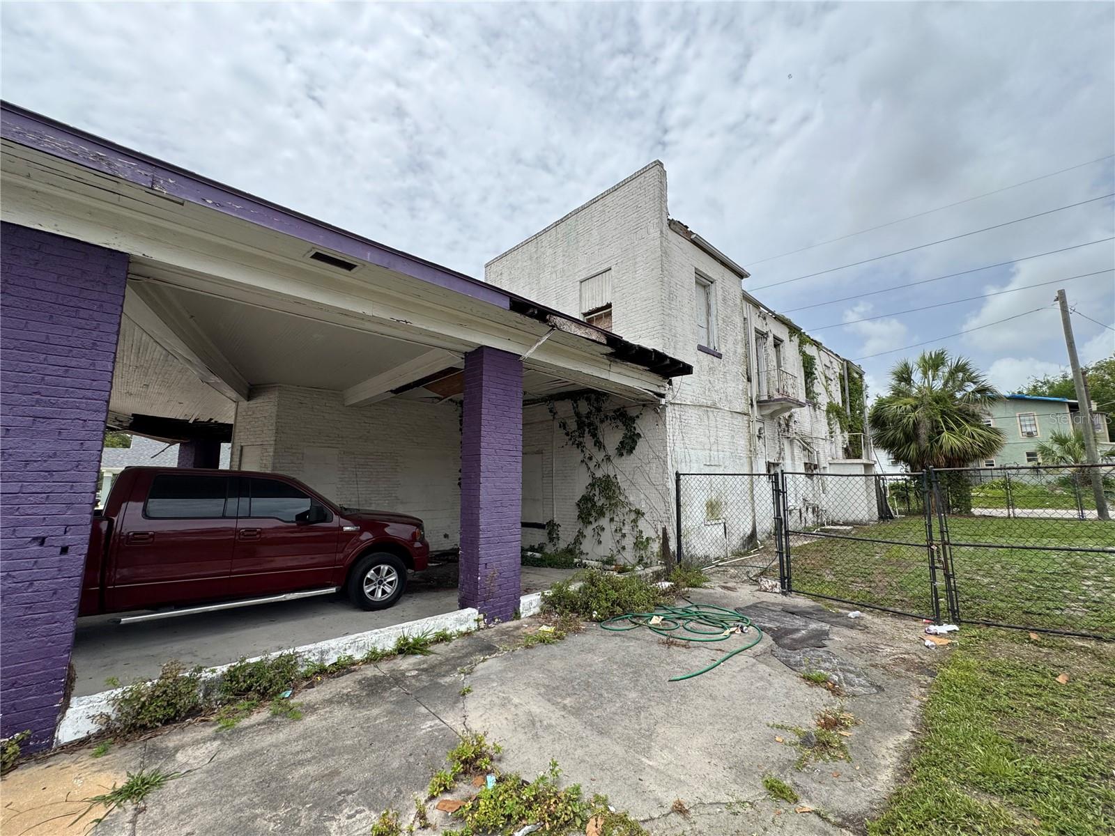 2804 E COLUMBUS DR — photo 13