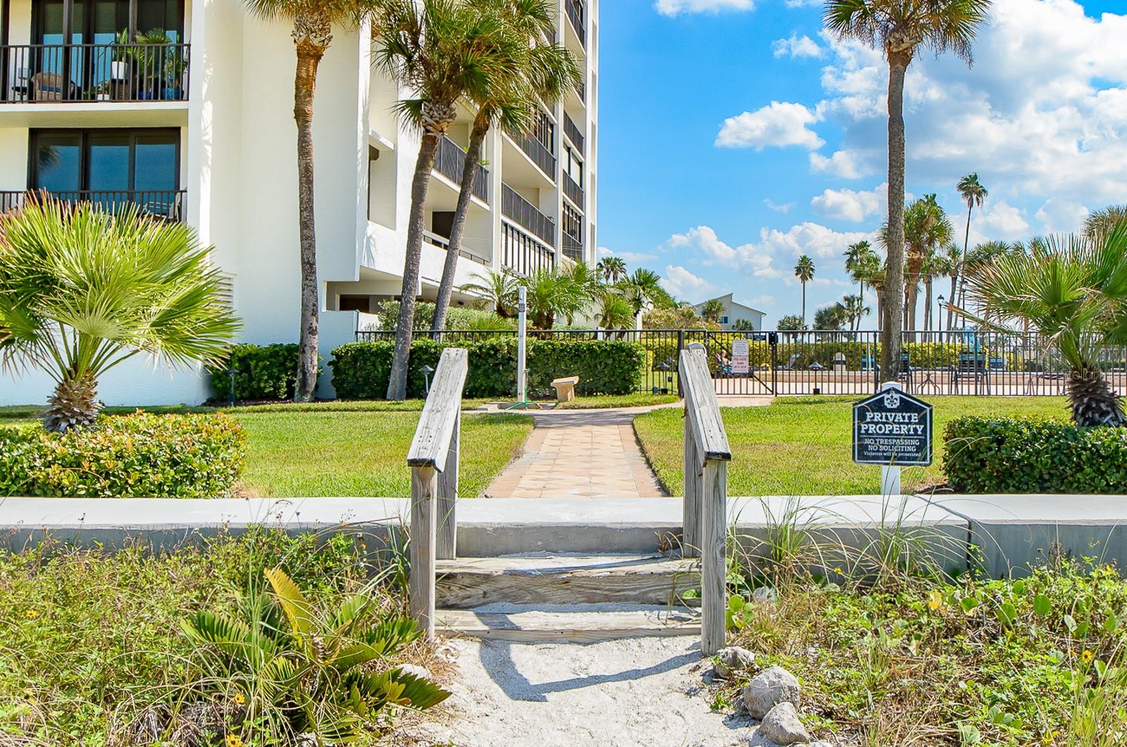1460 GULF BLVD #1105 — photo 27