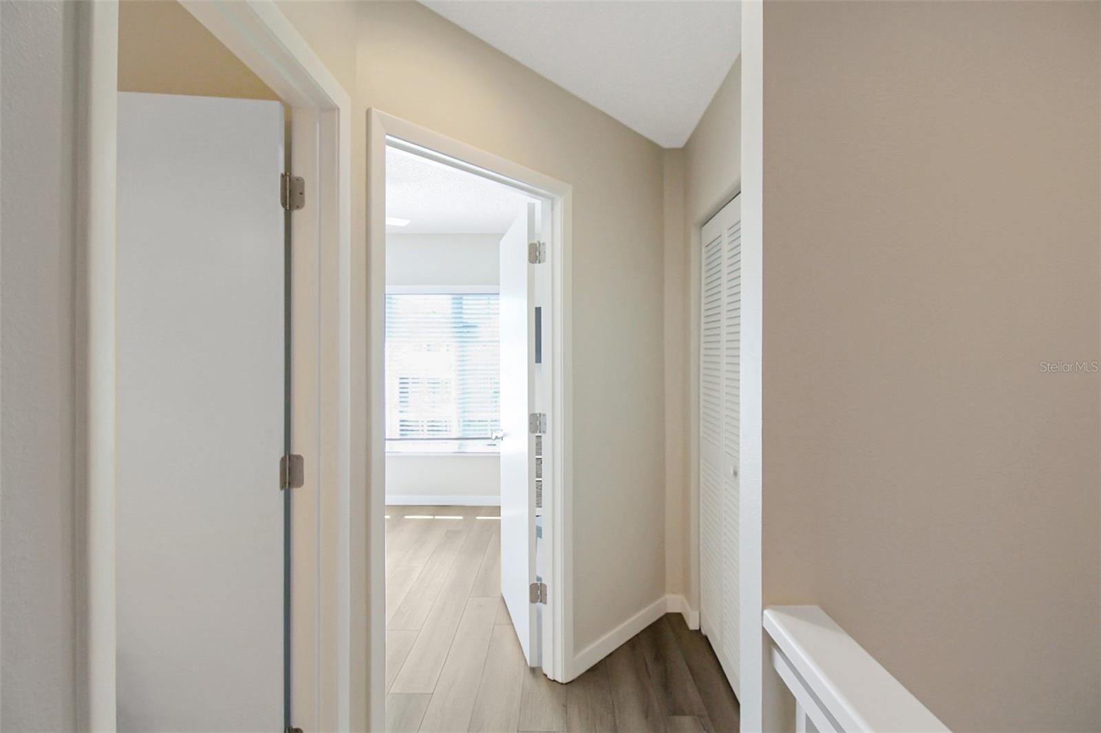 535 FOREST WAY — photo 38