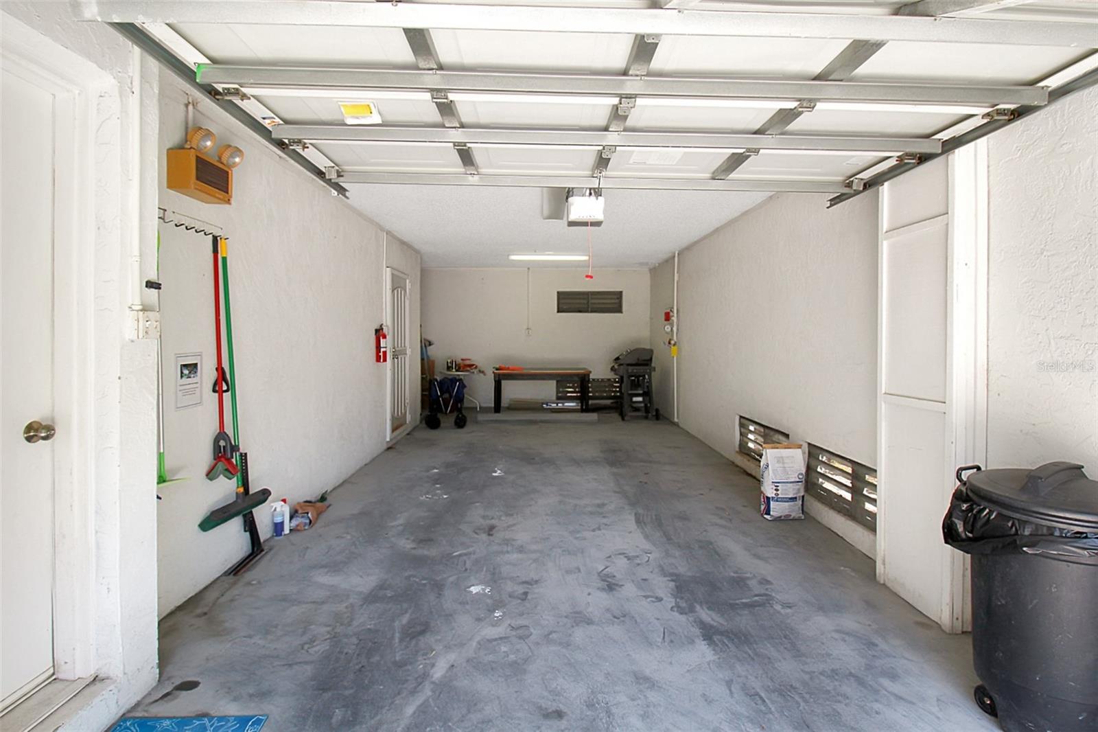 535 FOREST WAY — photo 4