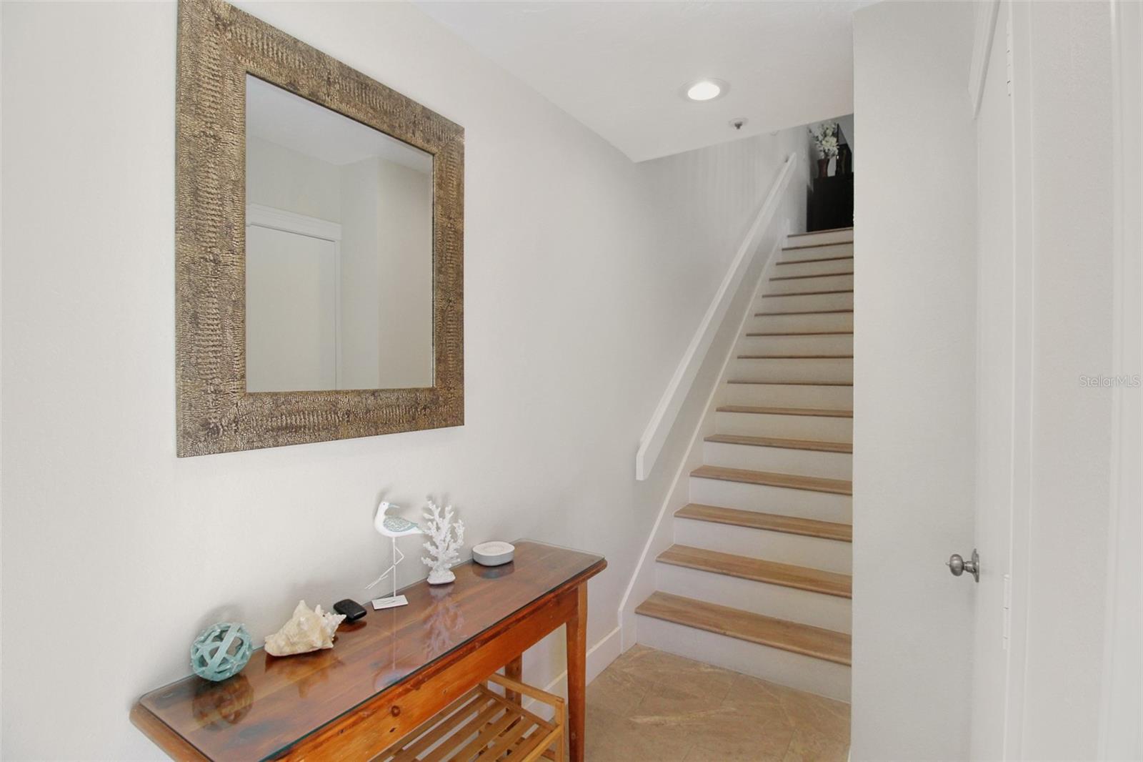535 FOREST WAY — photo 5