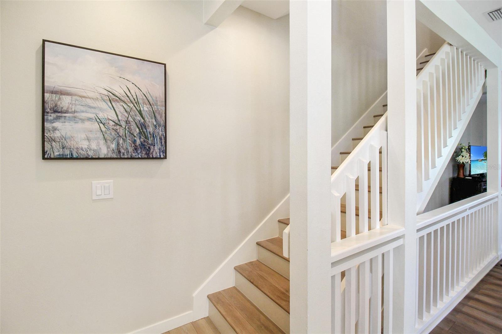 535 FOREST WAY — photo 25