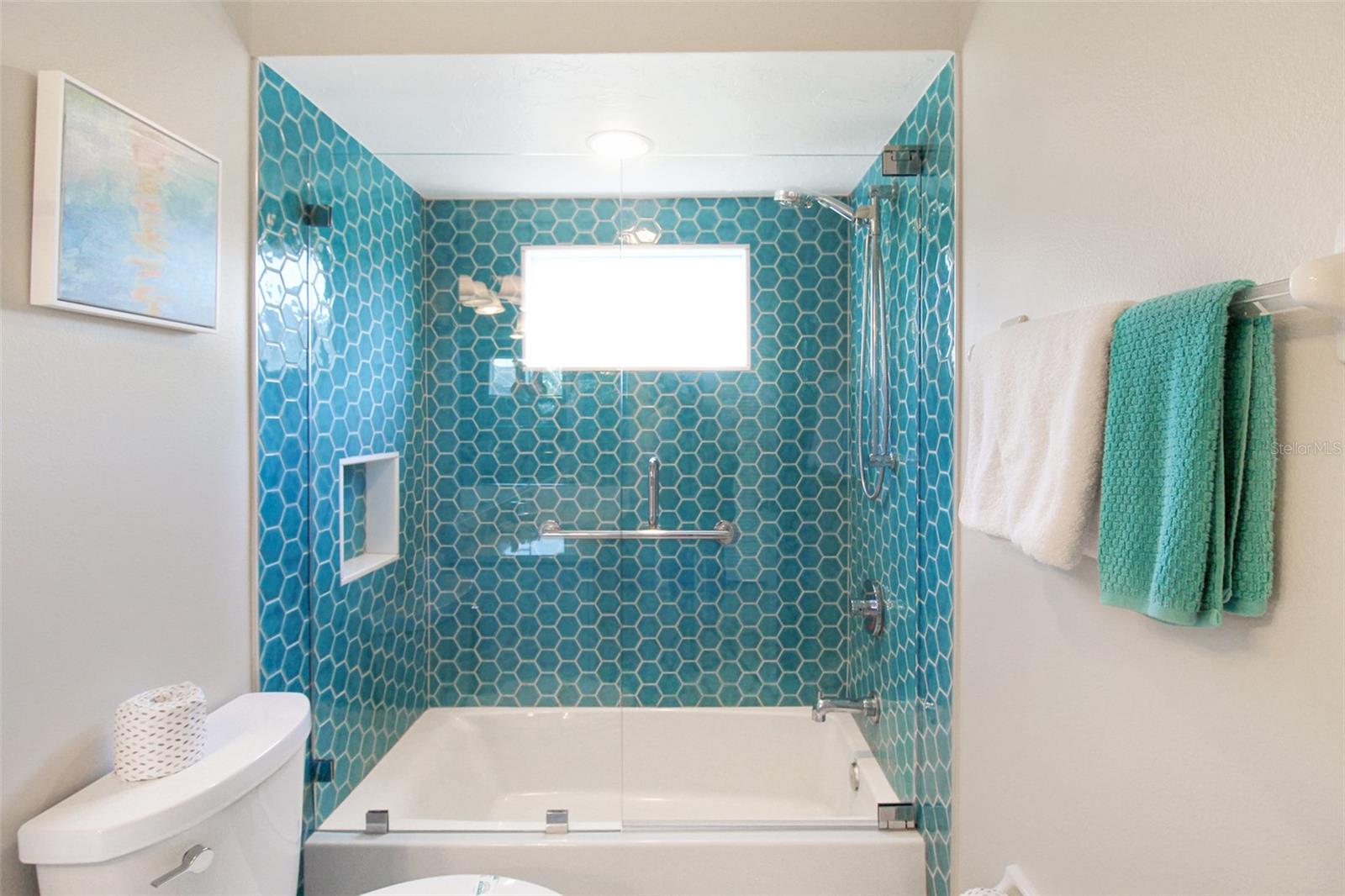 535 FOREST WAY — photo 41