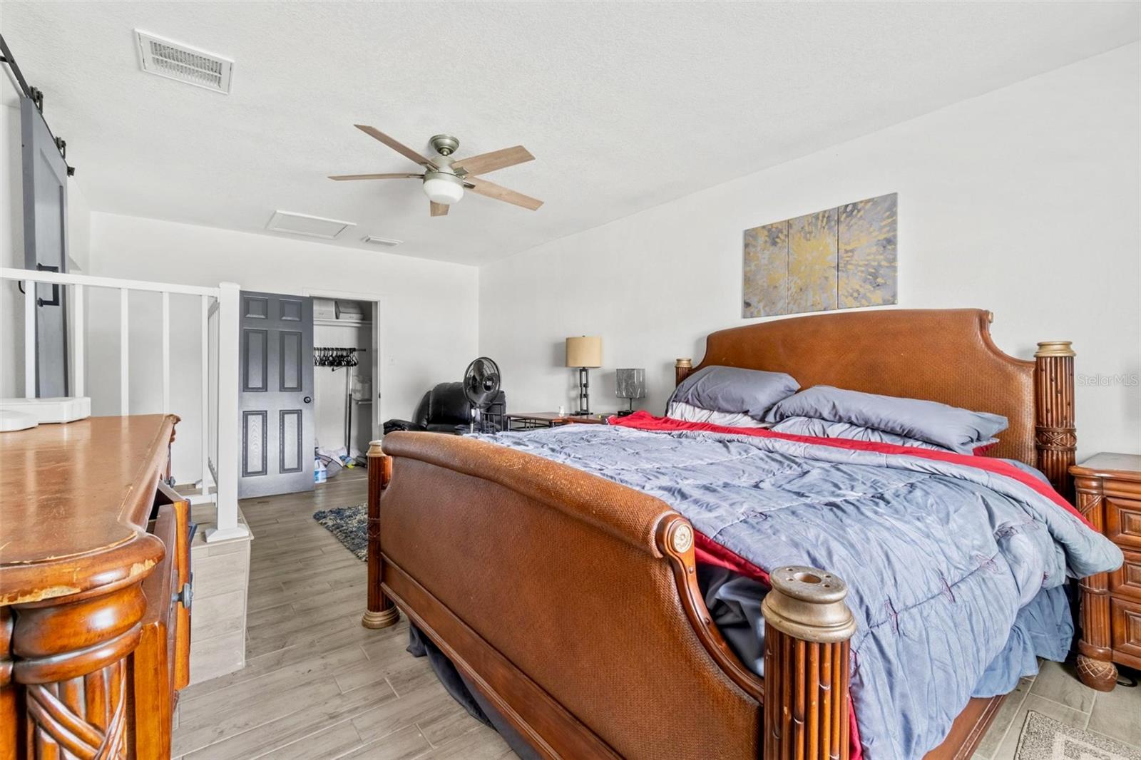 6426 S HIMES AVE — photo 12