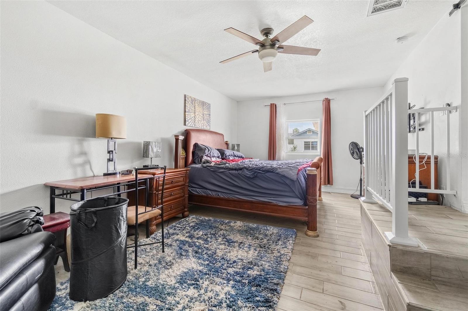 6426 S HIMES AVE — photo 11