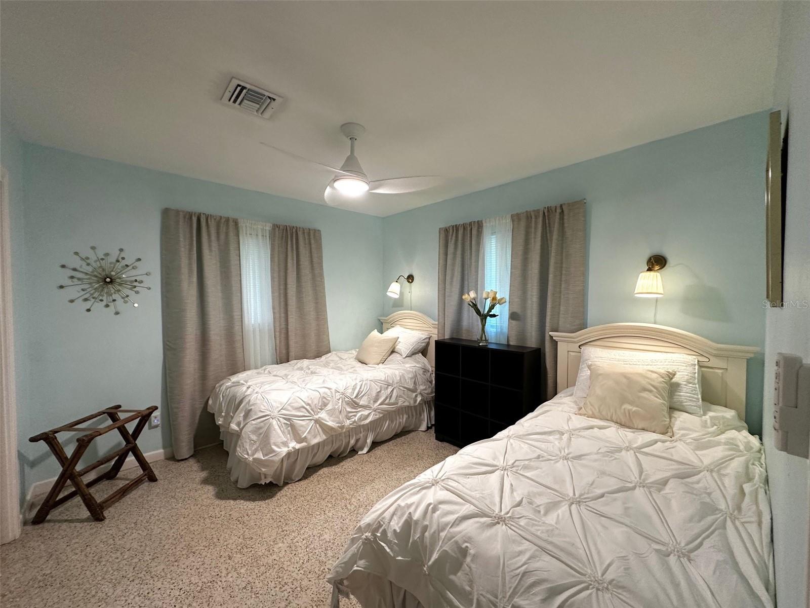 3605 IROQUOIS AVE — photo 23