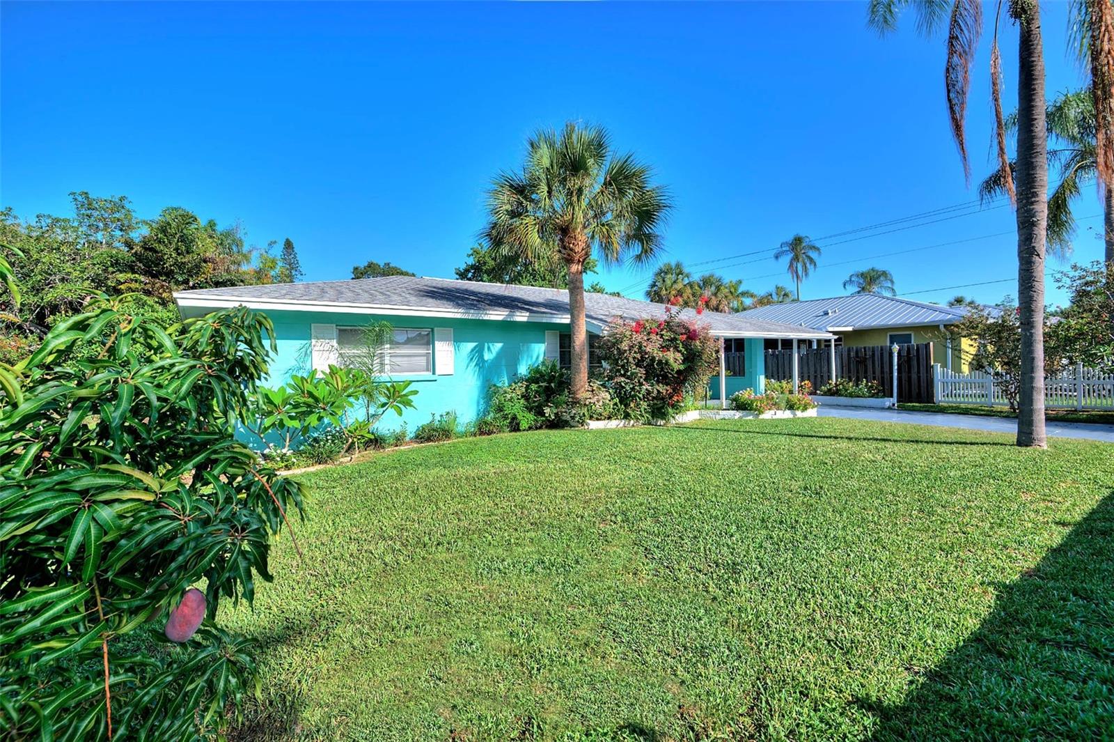 3605 IROQUOIS AVE — photo 4