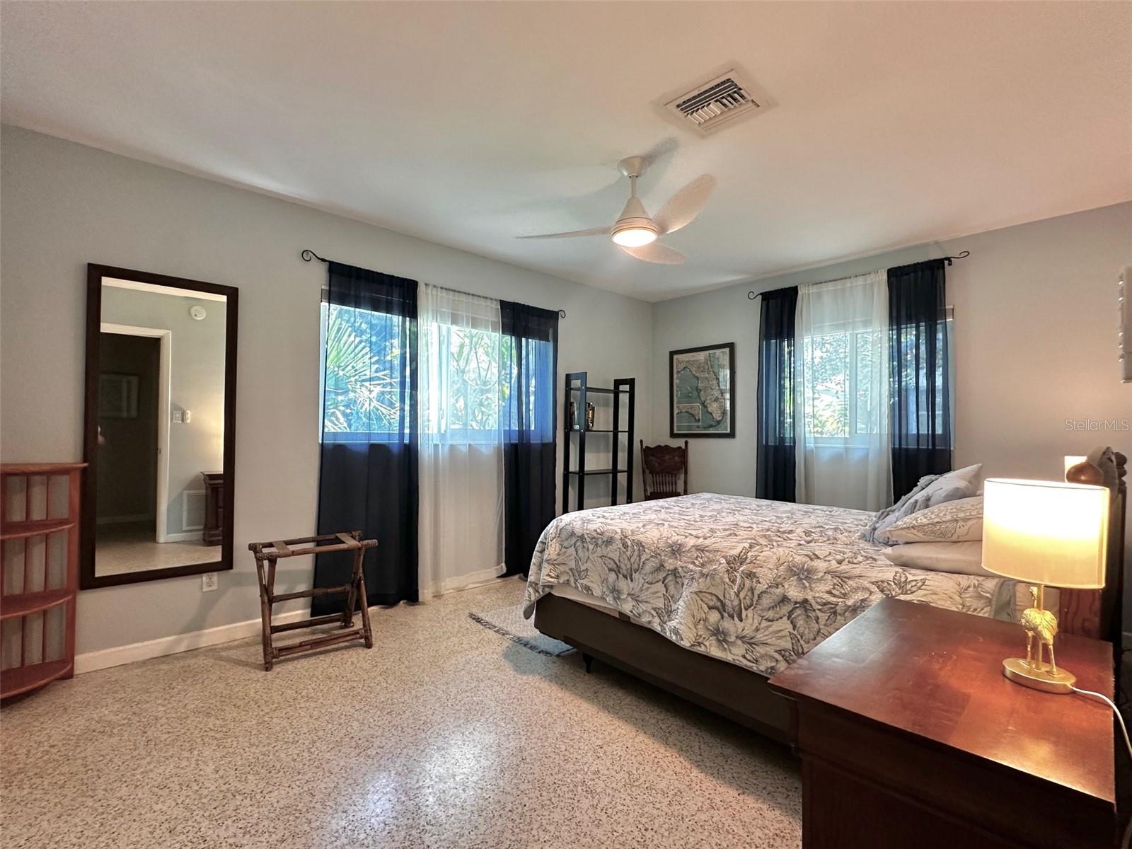 3605 IROQUOIS AVE — photo 17