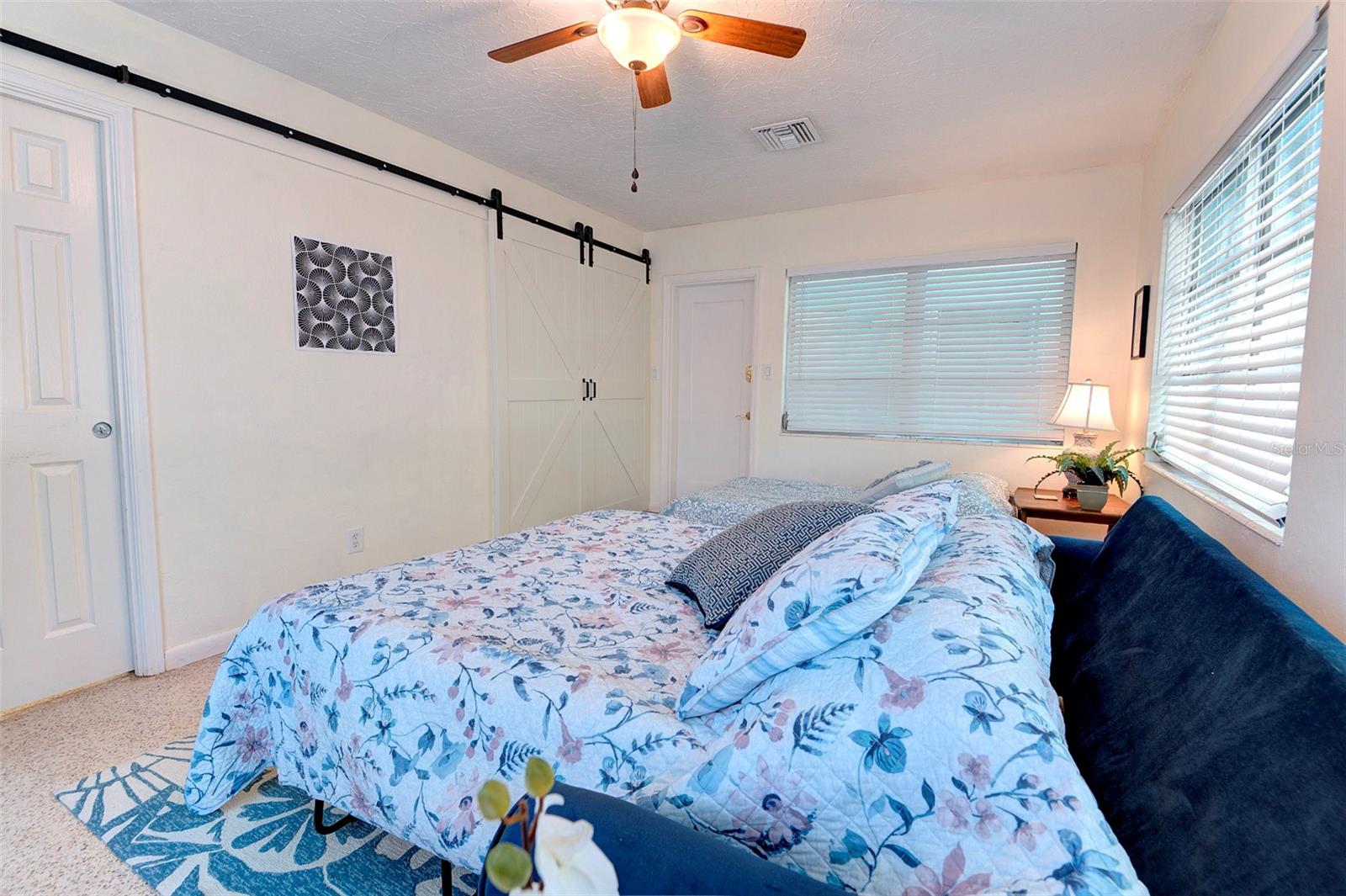 3605 IROQUOIS AVE — photo 28
