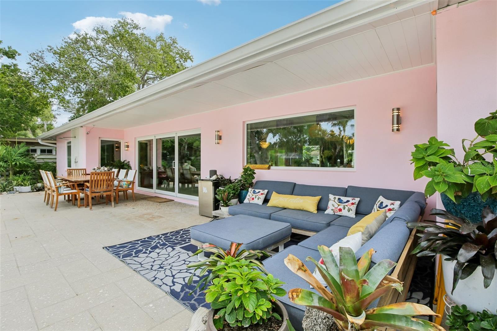 613 BUTTONWOOD DR — photo 38