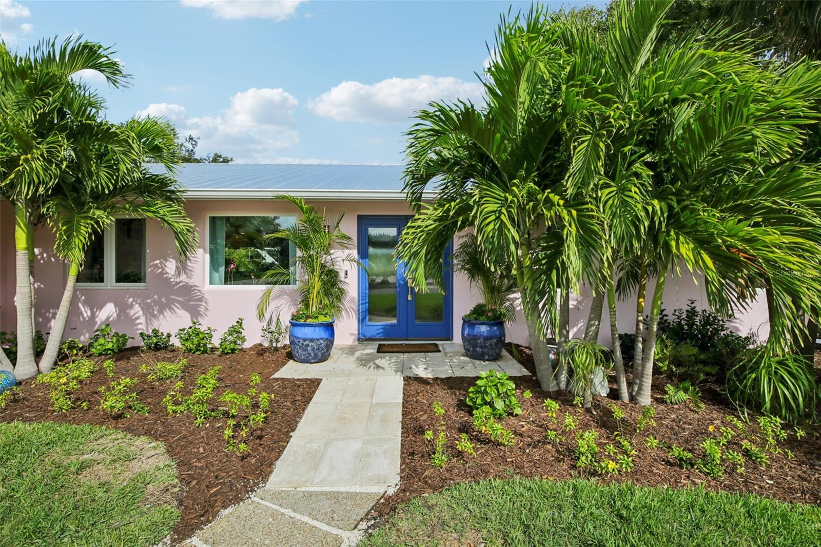 613 BUTTONWOOD DR — photo 47