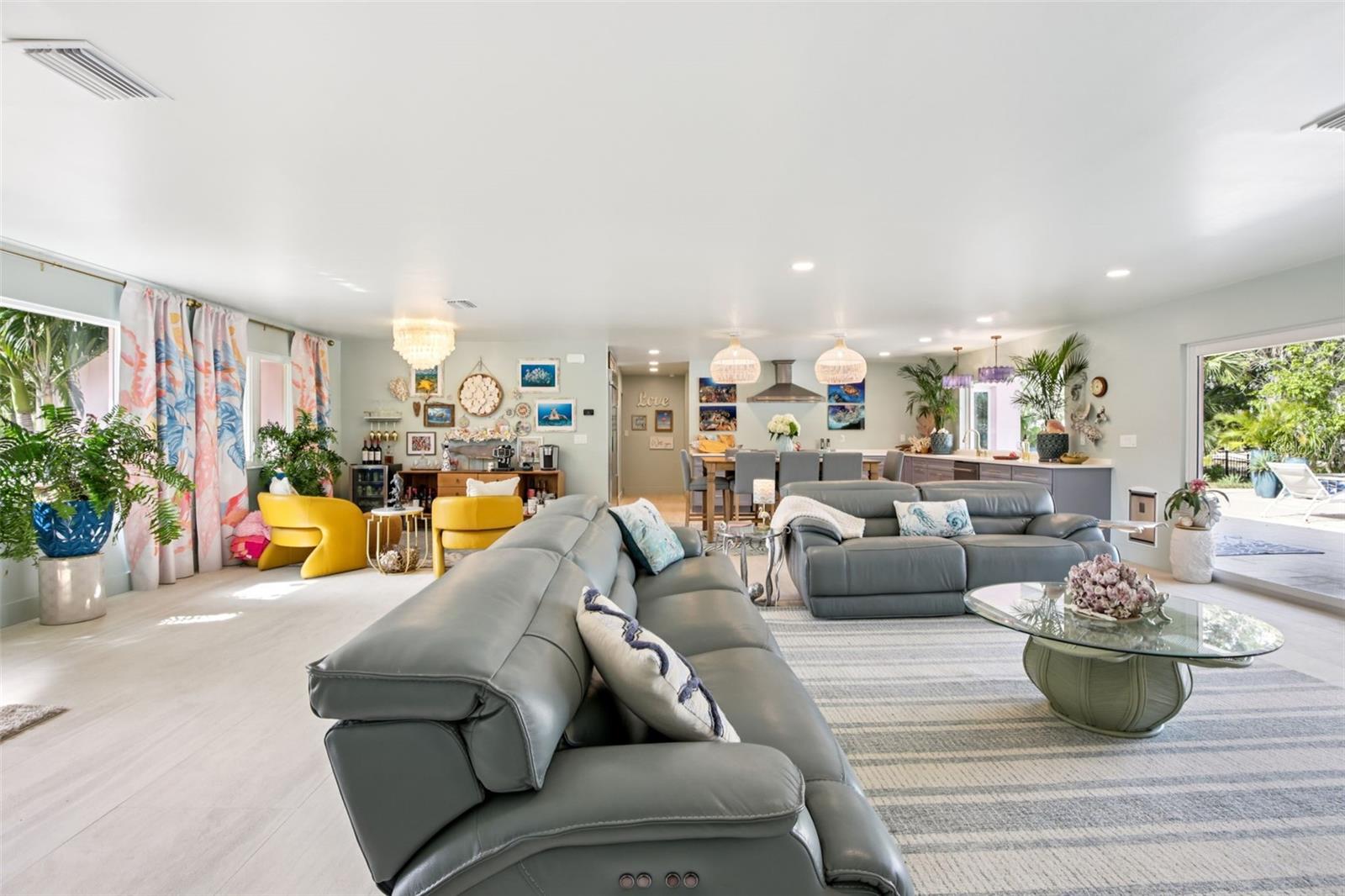 613 BUTTONWOOD DR — photo 17