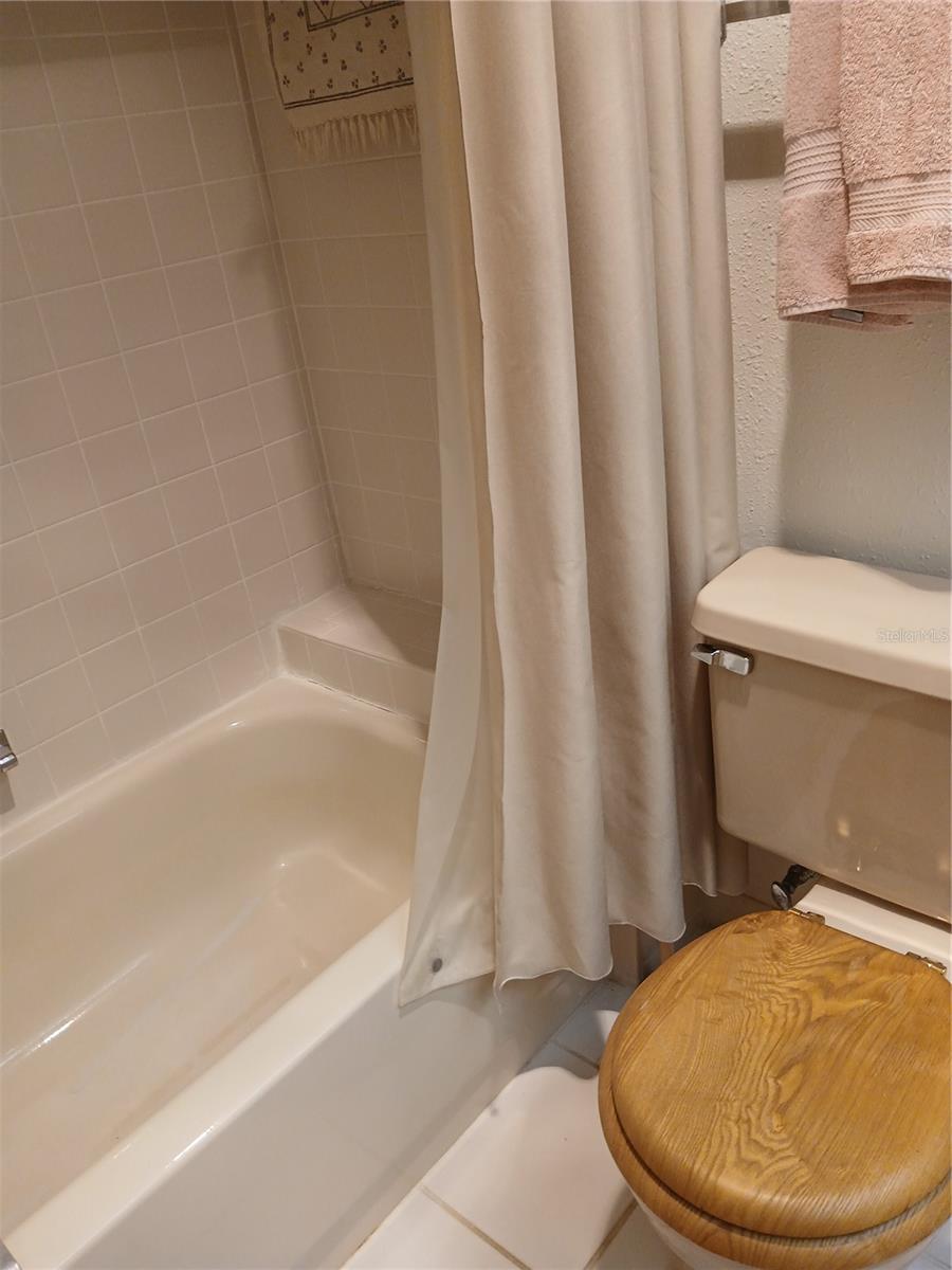 6050 CHESHAM DR #3 — photo 14