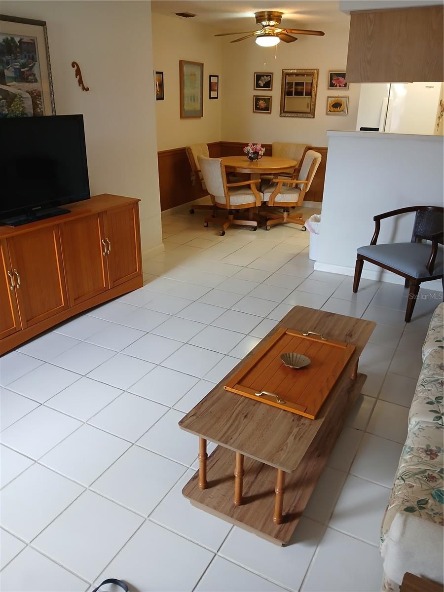 6050 CHESHAM DR #3 — photo 3
