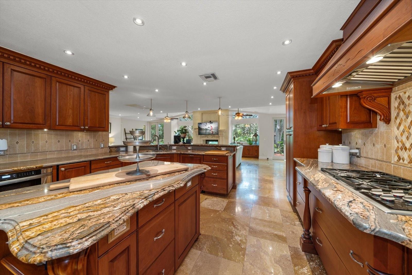 7 ROSERY LN — photo 18