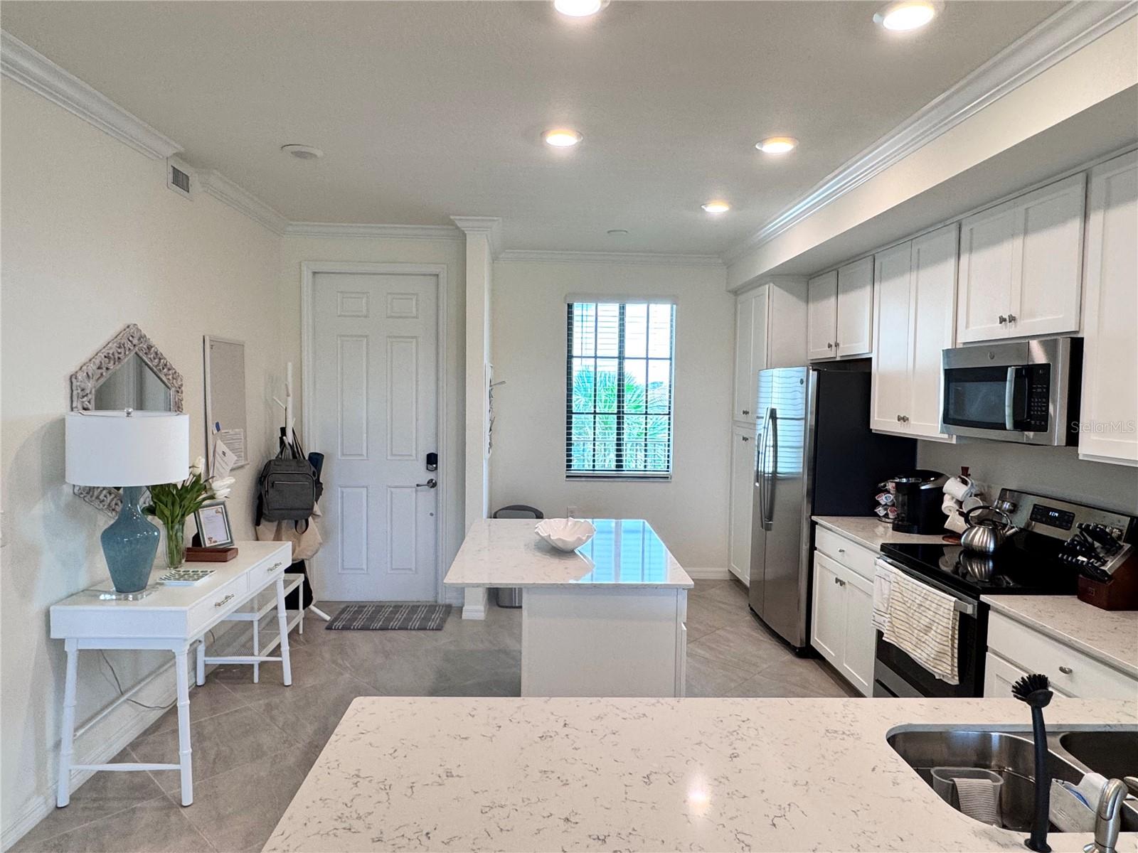 17724 GAWTHROP DR #304 — photo 4