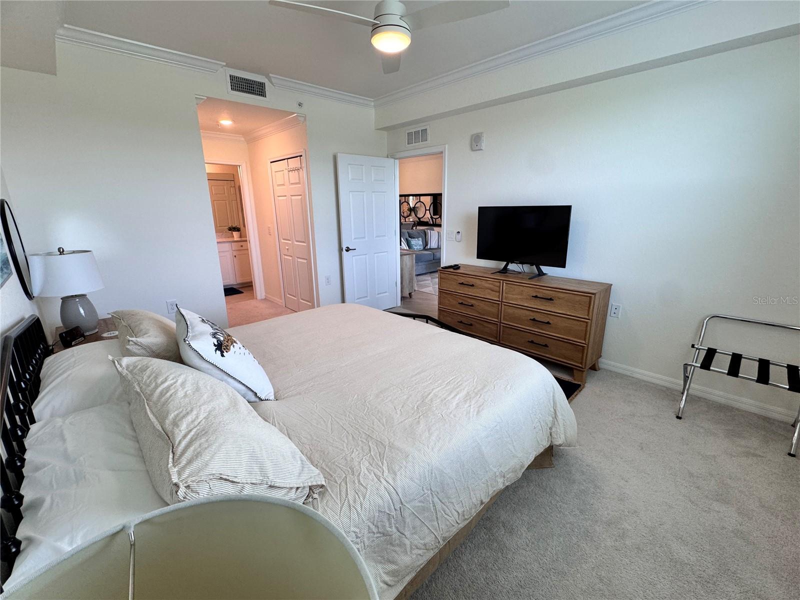 17724 GAWTHROP DR #304 — photo 34