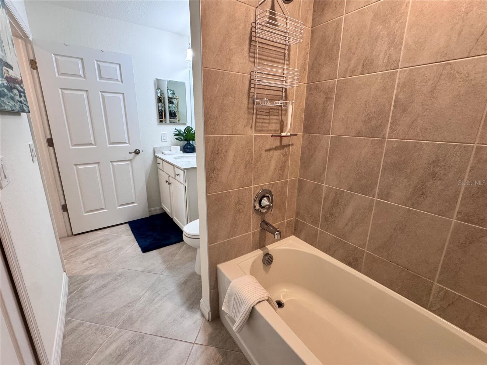 17724 GAWTHROP DR #304 — photo 12