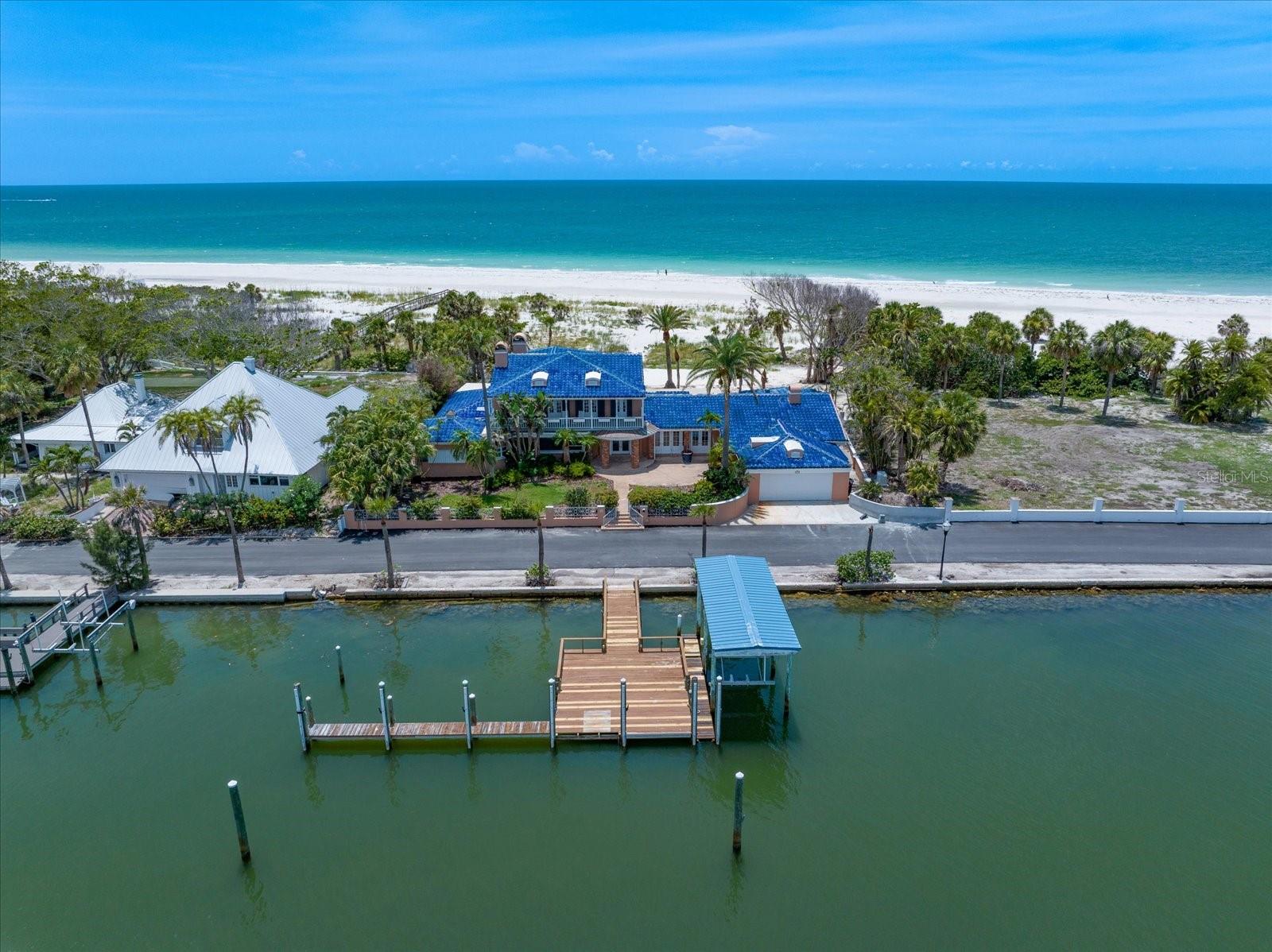 1114 MANDALAY PT — photo 8
