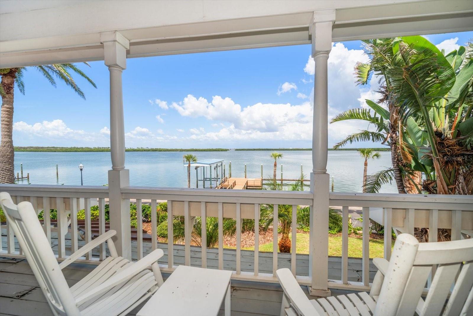 1114 MANDALAY PT — photo 4