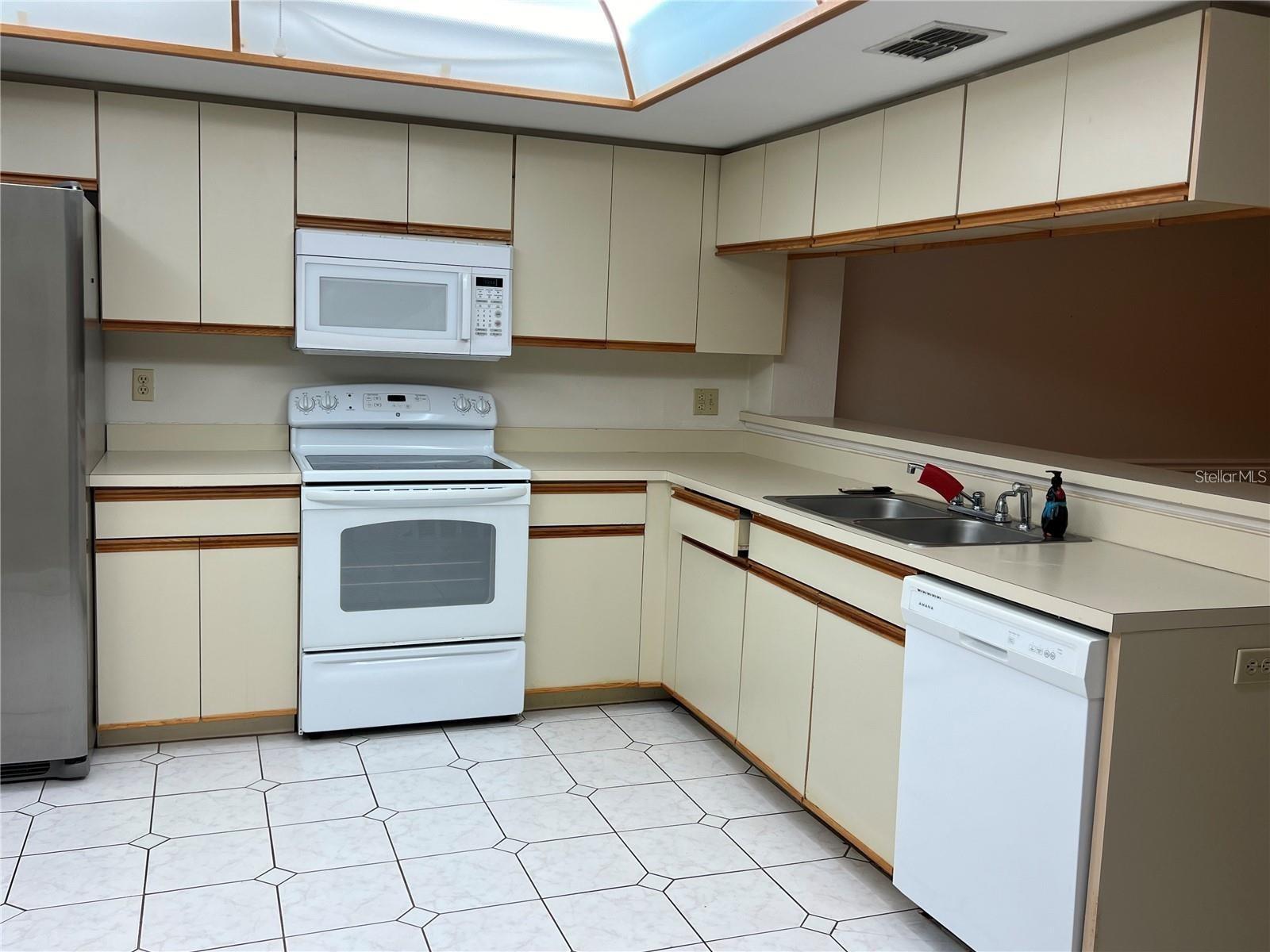 751 PINELLAS BAYWAY S #305 — photo 6