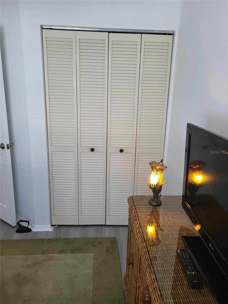 482 PENDLETON PL — photo 24