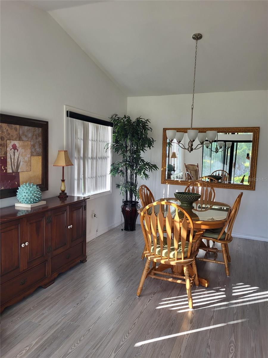 482 PENDLETON PL — photo 11
