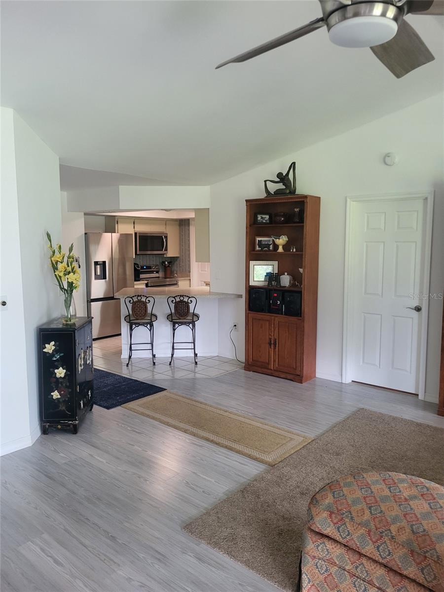 482 PENDLETON PL — photo 15