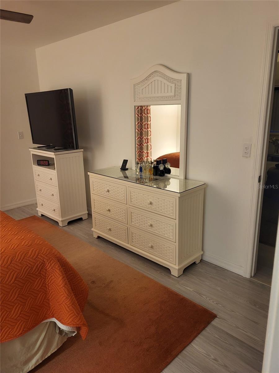 482 PENDLETON PL — photo 18